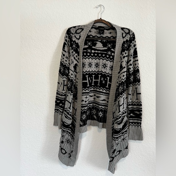 Hot Topic | Harry Potter Cozy Cardigan - Picture 4 of 4